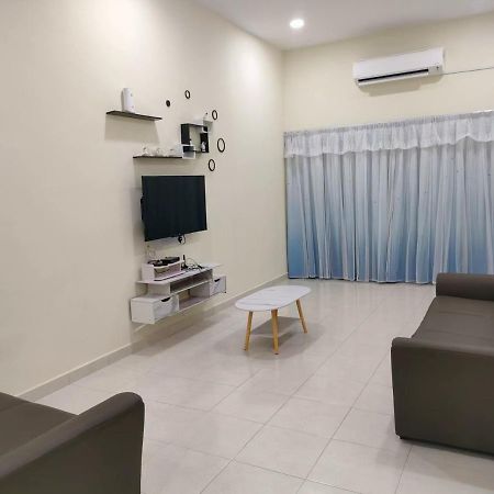 My Homestay Sitiawan - Astronaut Space House 8 Pax المظهر الخارجي الصورة