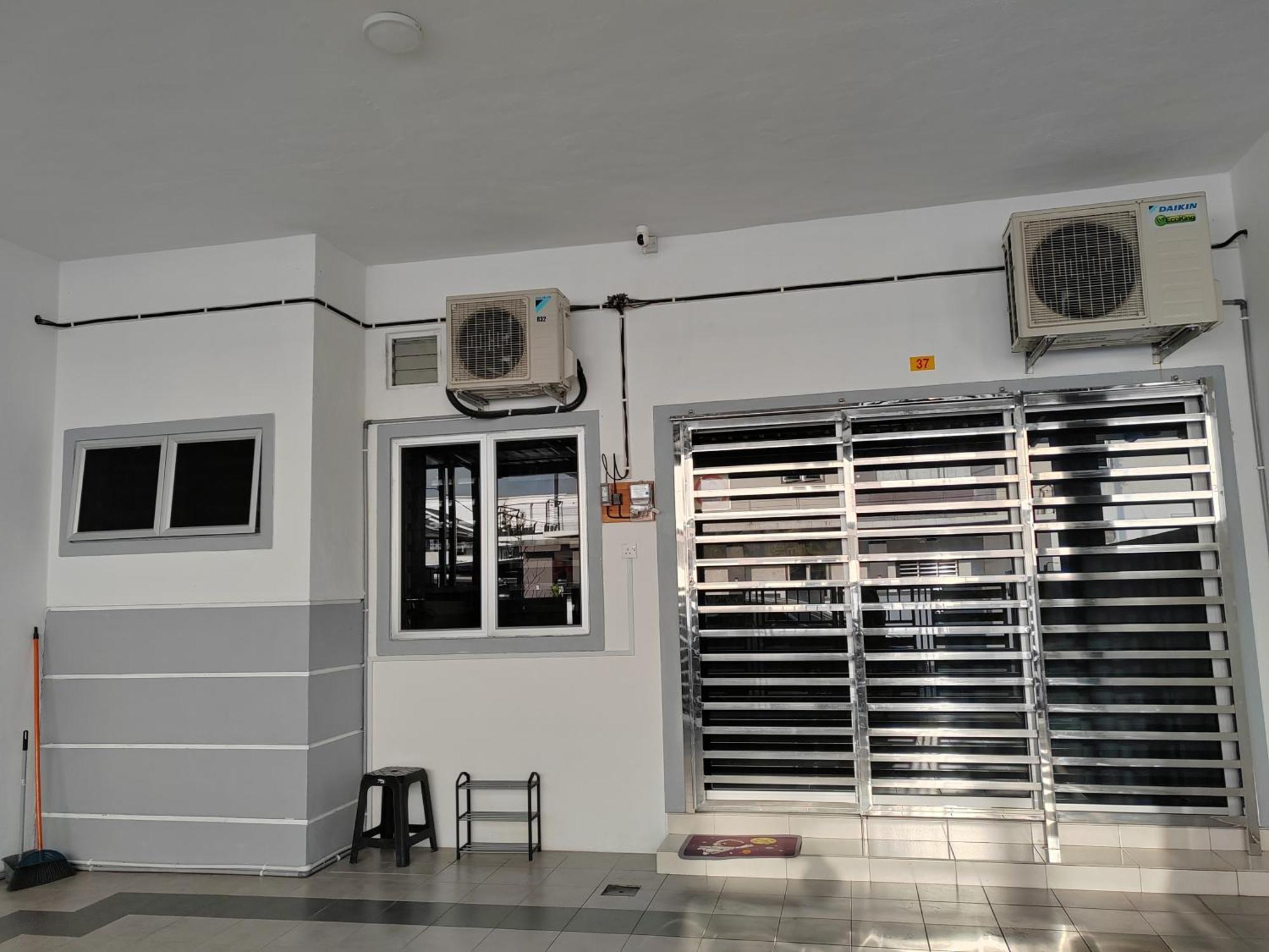 My Homestay Sitiawan - Astronaut Space House 8 Pax المظهر الخارجي الصورة